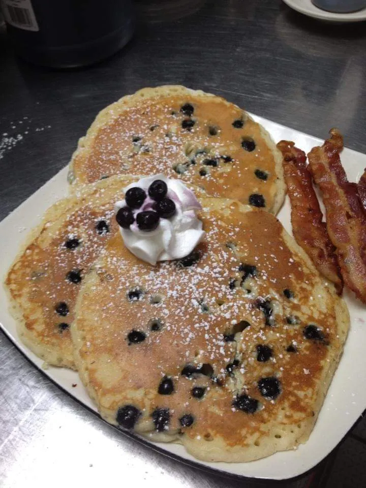 Fresh Blueberry Pancakes 2